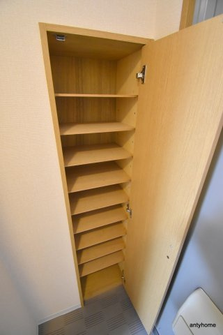サンクリエイト江坂　仲介手数料無料の収納
