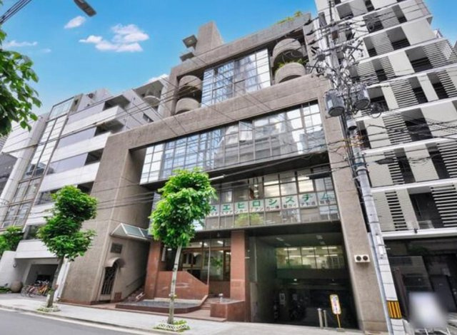 大阪市中央区平野町１丁目の店舗一部の外観