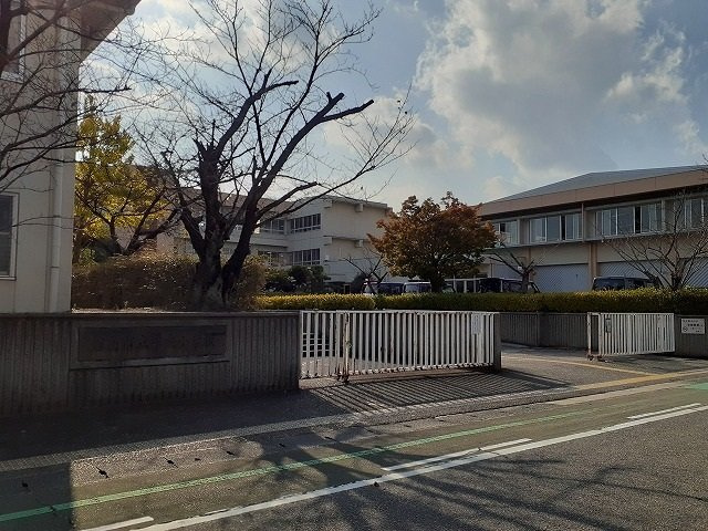 ｇｒａｃｅ・ｔｅｎ　　刈谷市近郊の賃貸はクラスホーム刈谷店の周辺|碧南中央小学校まで882m