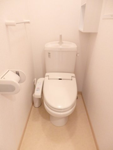 ノーブル　川内　Ⅱ番館のトイレ|落ち着いた色調のトイレです