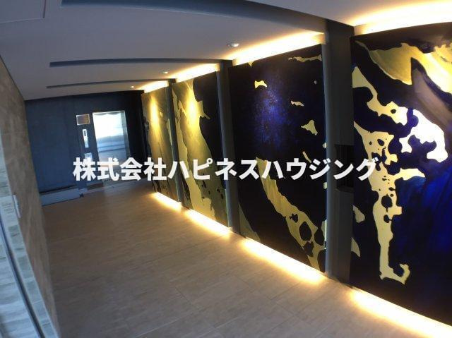 ART RESIDENCE IN OoTAKA-no-MORI(アートレジデンスインオオタカノモリ)のロビー