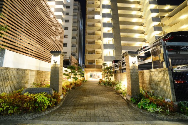 アルファステイツ鷹取駅前の外観|マンション外観