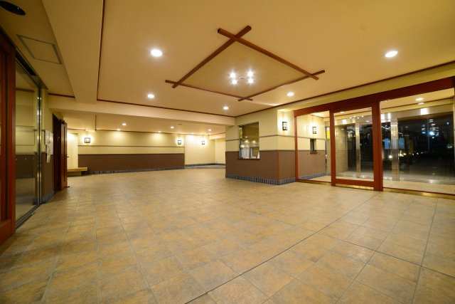 アルファステイツ鷹取駅前のエントランス|共用部エントランス