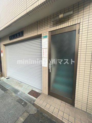 パレス池島のエントランス