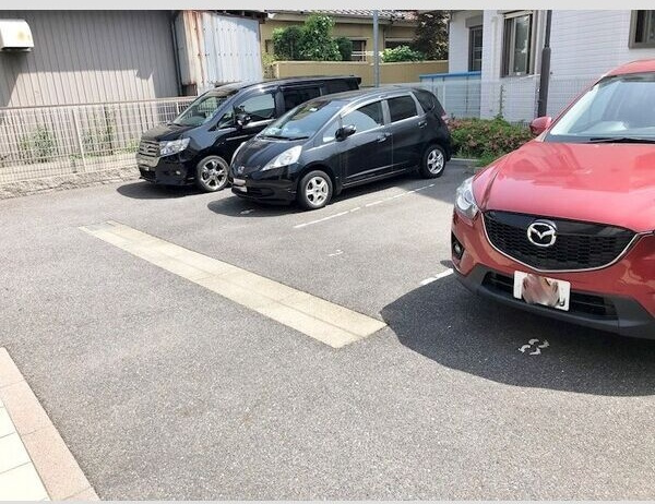 ミコノス山王の駐車場