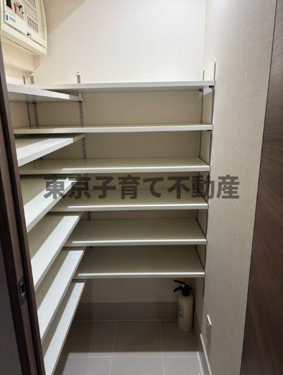 リビオレゾン浅草橋の玄関