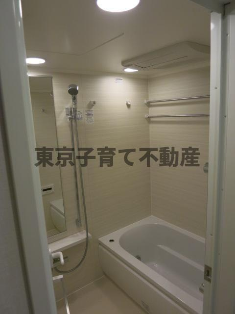 リビオレゾン浅草橋の浴室