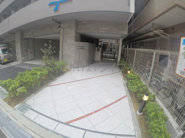 【エントランス】 | セレニテ江坂ミラク