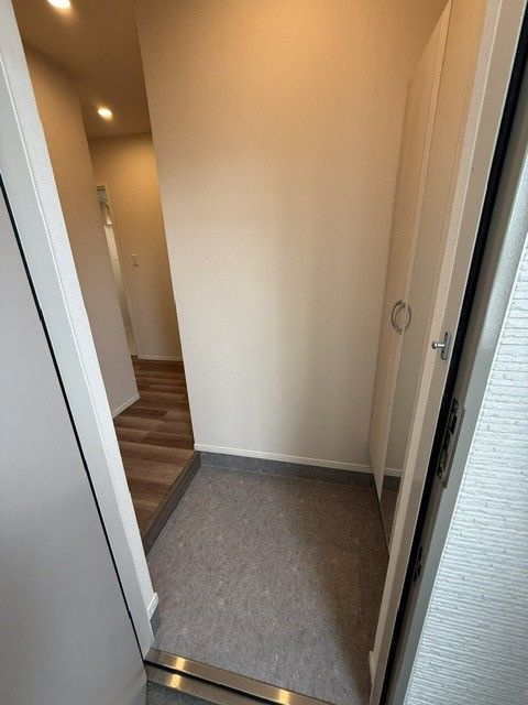 【玄関】