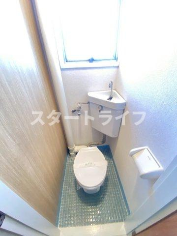 大阪市東淀川区豊新１丁目の賃貸マンションのトイレ