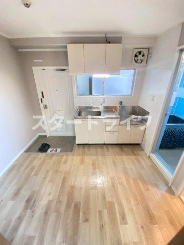 大阪市東淀川区豊新１丁目の賃貸マンションの居間・リビング
