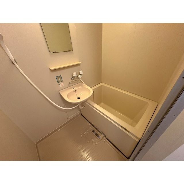 パシフィック塚口の浴室