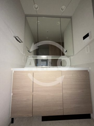 ブランズタワー大阪本町　開平小学校区の独立洗面台|ブランズタワー大阪本町　独立洗面