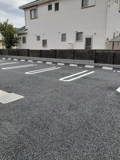 エスポワールの駐車場
