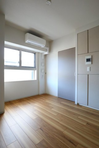 神戸元町Noahの居間・リビング