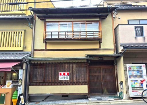 茶わん坂貸店舗の外観