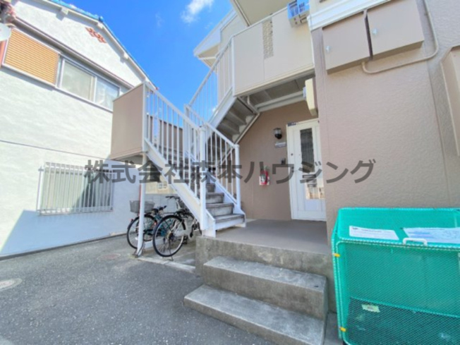 【エントランス】 | 　セピアハイツ | 清潔なエントランスです