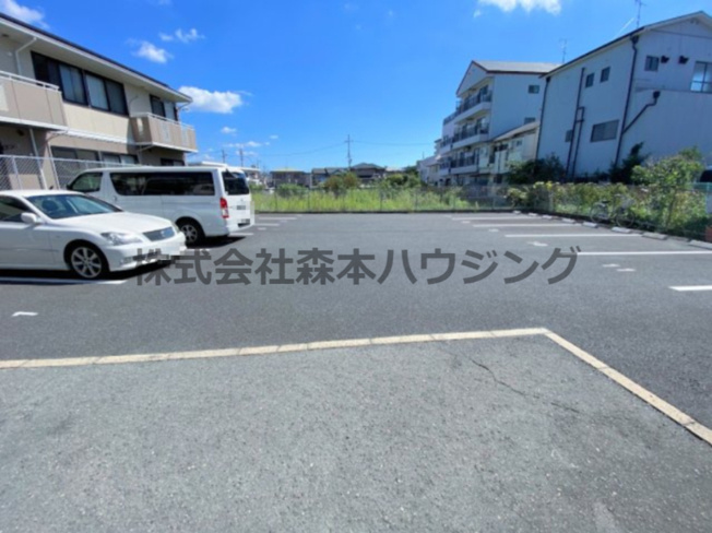 【駐車場】 | 　セピアハイツ | 駐車場です