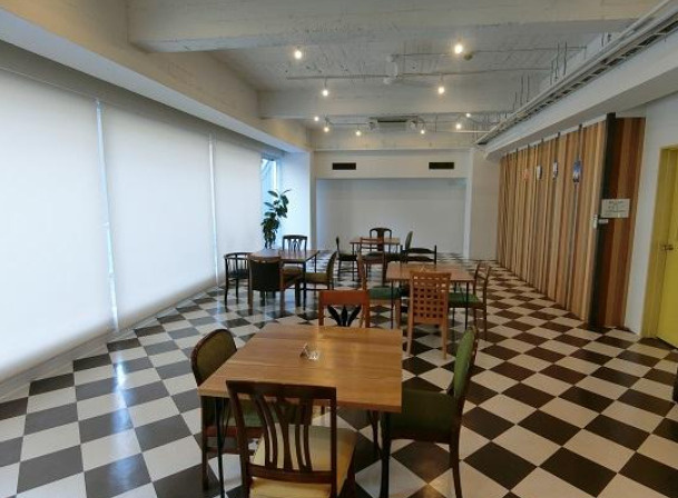 大阪市中央区南本町２丁目の事務所のロビー