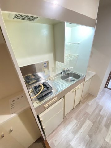 大阪市淀川区宮原２丁目の賃貸マンションのキッチン