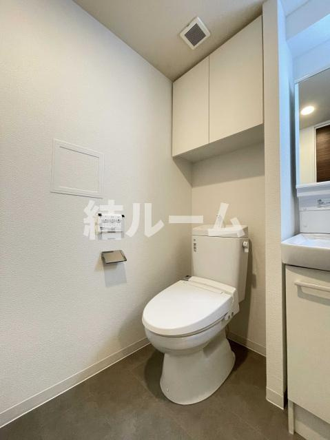 北区滝野川７丁目の賃貸マンションのトイレ