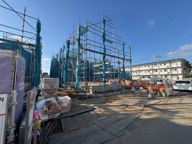 ブルーミングガーデン宇都宮市下岡本町1期9号棟の前面道路含む現地写真