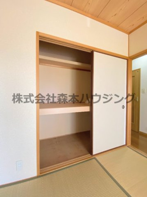 【収納】 | 　欅ガーデン | ※同タイプ別室の写真を使用しています。
　設備内容や色調など相違がある場合は実際のお部屋の現状優先となります。