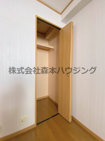 【収納】 | 　欅ガーデン | ※同タイプ別室の写真を使用しています。
　設備内容や色調など相違がある場合は実際のお部屋の現状優先となります。