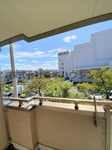 【展望】 | 　欅ガーデン | ※同タイプ別室の写真を使用しています。
　設備内容や色調など相違がある場合は実際のお部屋の現状優先となります。