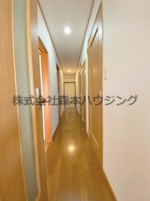 【内装】 | 　欅ガーデン | ※同タイプ別室の写真を使用しています。
　設備内容や色調など相違がある場合は実際のお部屋の現状優先となります。