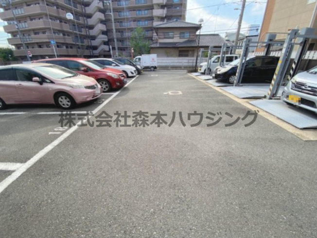 【駐車場】 | 　欅ガーデン | 駐車場完備です