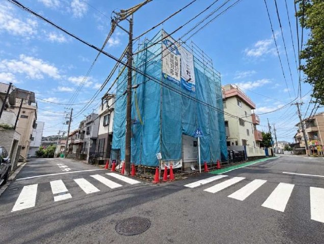 【横浜市西区東久保町4-1新築戸建て】★仲介手数料無料★（稲荷台小学校・岩井原中学校）の外観