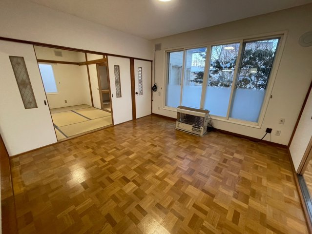 鳥取北10丁目8番14号平屋の居間・リビング