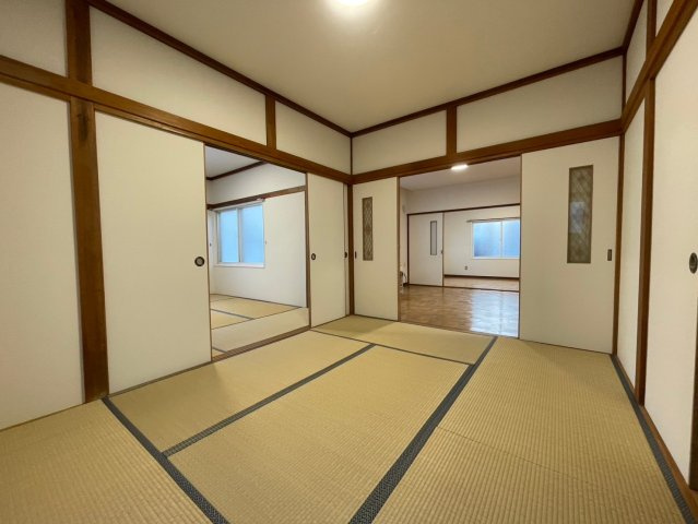 鳥取北10丁目8番14号平屋の和室