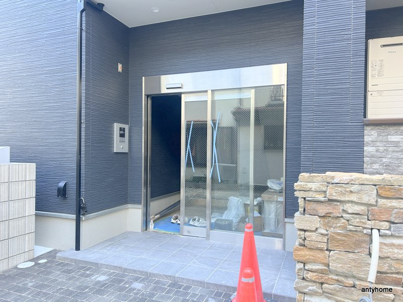 サンバレー柏里　仲介手数料無料のエントランス