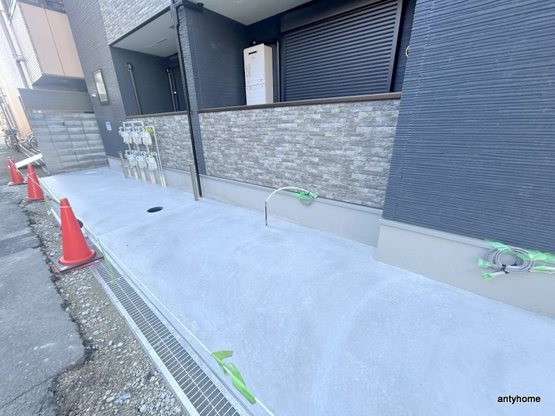 サンバレー柏里　仲介手数料無料の駐車場