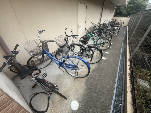 ヒルズ南吹田のその他|駐輪場