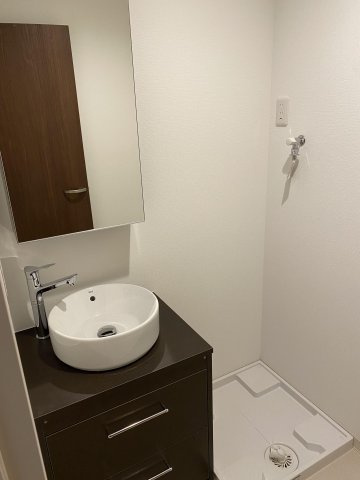 福岡市博多区麦野５丁目のアパートの洗面所