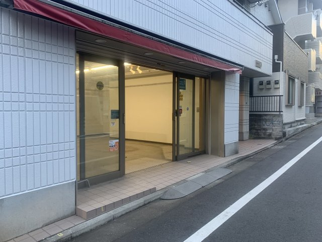 シャトートウダイのエントランス