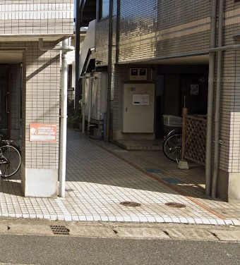 リバティメドゥの玄関