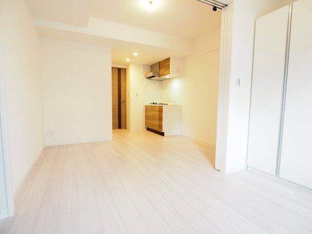 新品家具付きマンション亀戸３（ＫａＧｏｏｄ東京）の居間・リビング