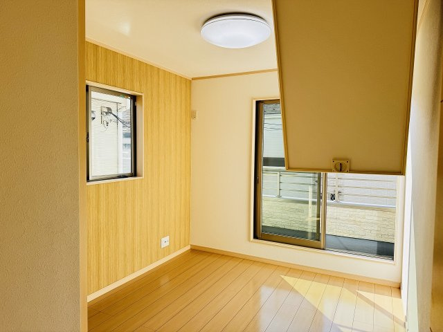 八王子市　大谷町　中古戸建ての子供部屋|～2階5.5帖の洋室です～