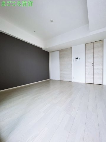 【寝室】 | リヴィアス難波クラス