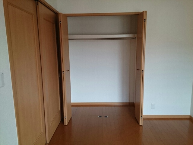 サンリットガーデンＧの収納