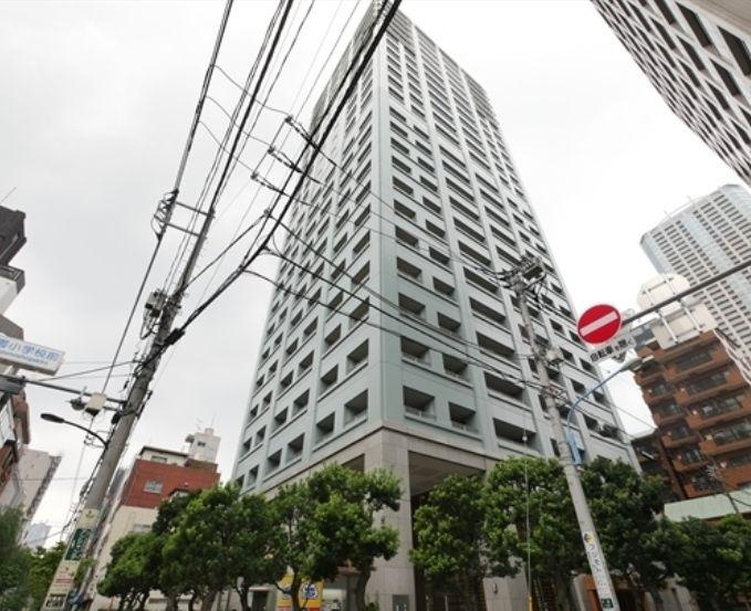 ルネ新宿御苑タワーの外観