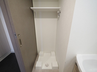 【設備】 | プレリス大阪今里サヴィア | 洗濯機置き場です