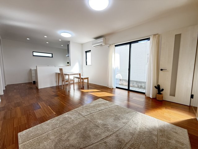 原ノ内２号地建売住宅の居間・リビング