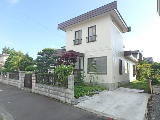 札幌市東区東苗穂十四条３丁目の一戸建て