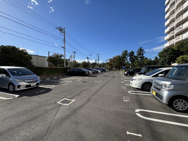 【駐車場】