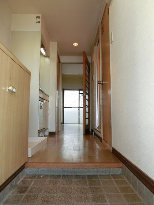 シティマンション大橋NO.１５の玄関|シンプルで使いやすい玄関です